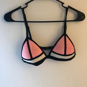 Triangl Bikini
